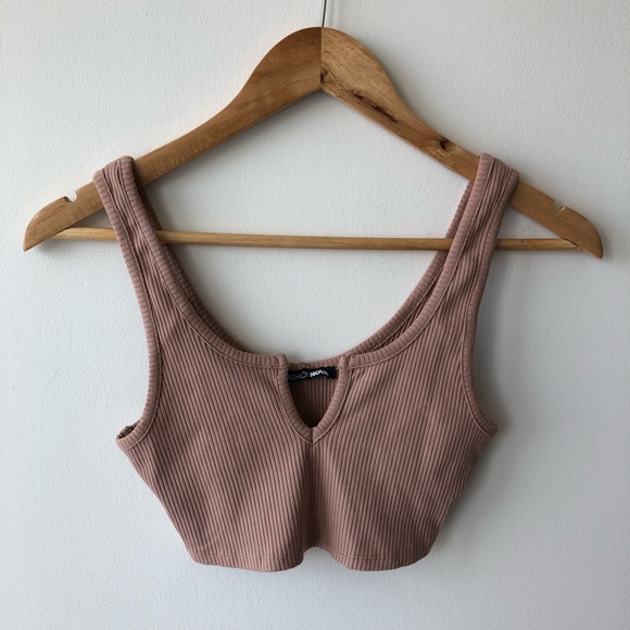 Fashion Nova Tops - Fashion Nova Scoop Neck Cropped Top